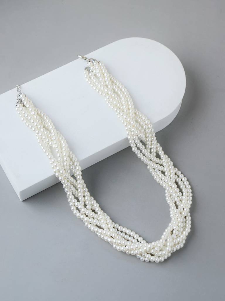 Pearly Twist Necklace : WFNS223