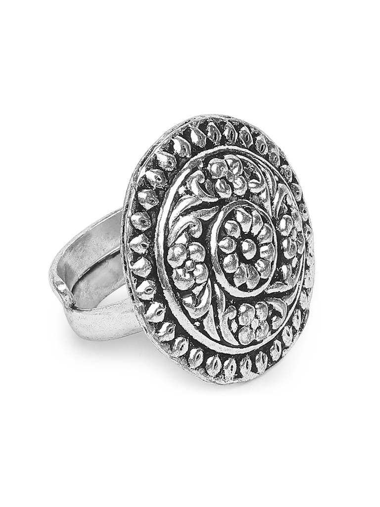 The Gypsy Embossed Floral Ring : WFRO31