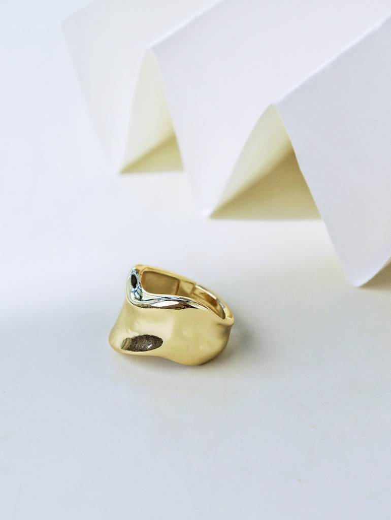Nova Maxima Textured Ring : WFRP03