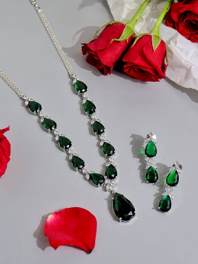 Green Garland Drop Necklace Set : WFSC127