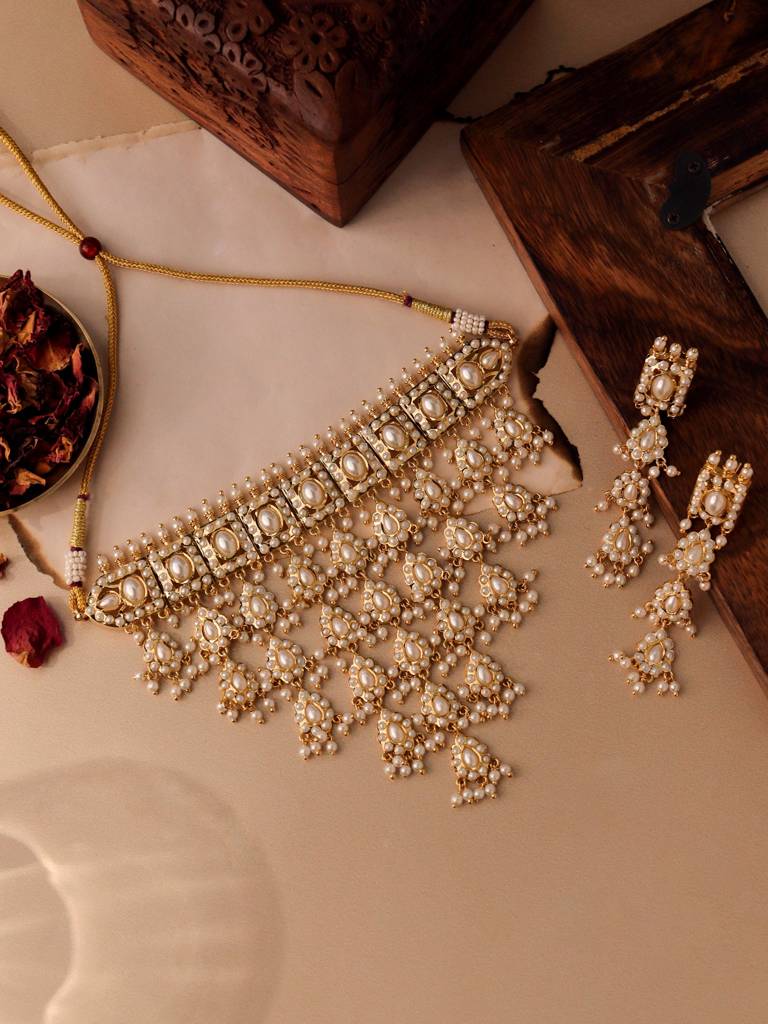 Meira Cascading Pearls Jadau Choker Neckace Set : WFSE113