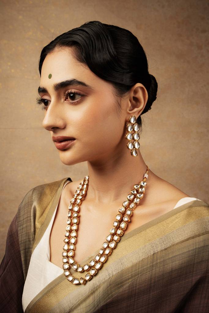Meira Kundan Glow String Necklace Set : WFSE126