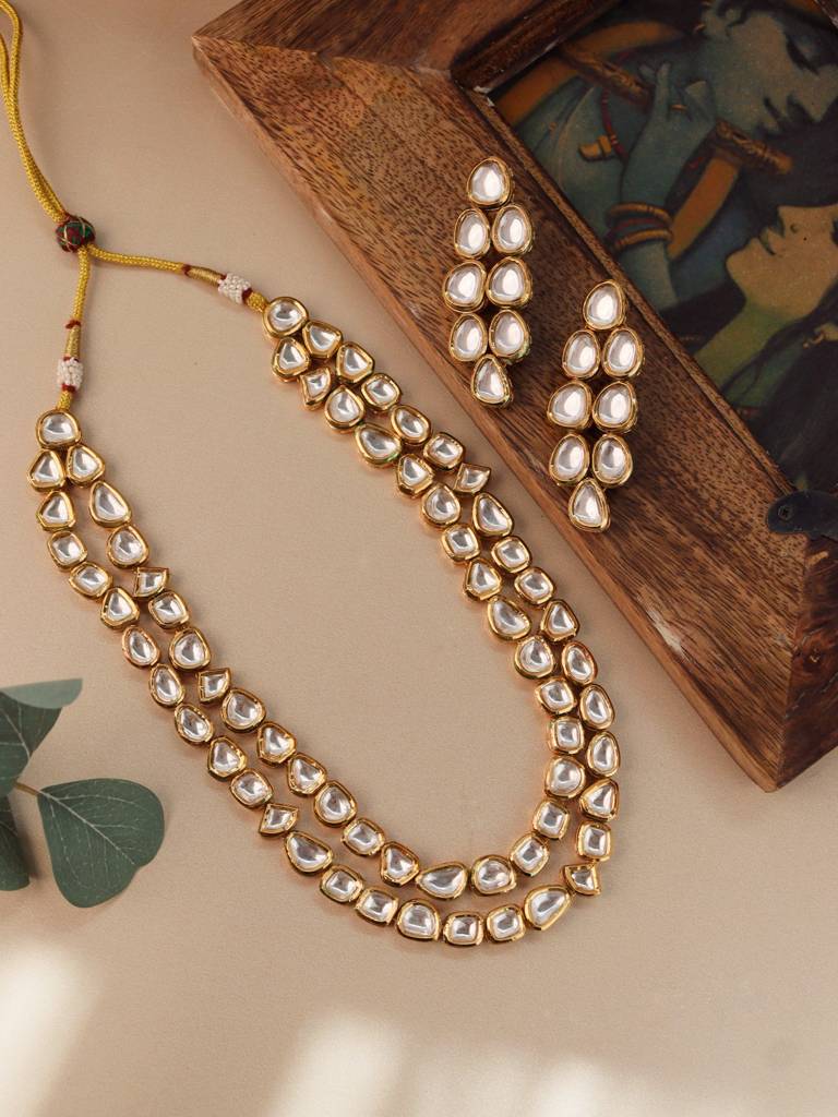 Meira Kundan Glow String Necklace Set : WFSE126