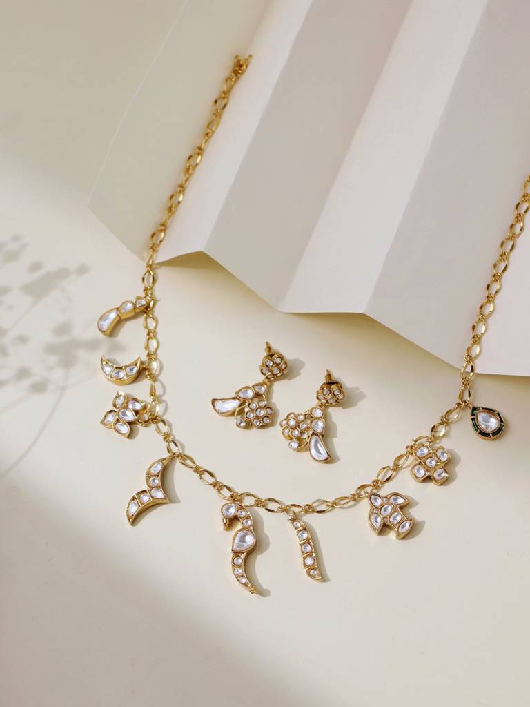 Everbloom Kudan Charm Necklace Set : WFSE152