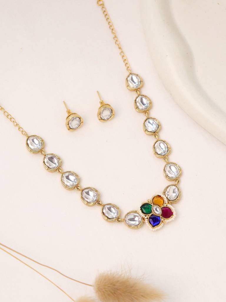Glimmer Of Kundan Choker Set : WFSE156