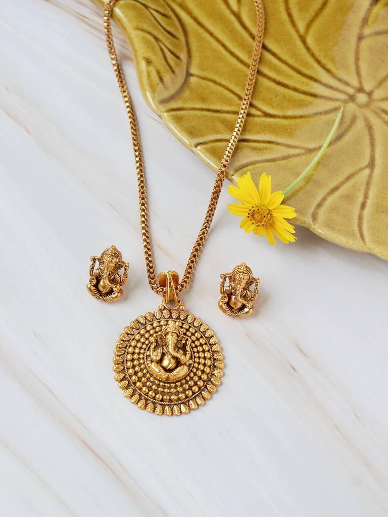 22K Gold Plated Ganesha Centered Pendant Set With Earrings : WFSE67