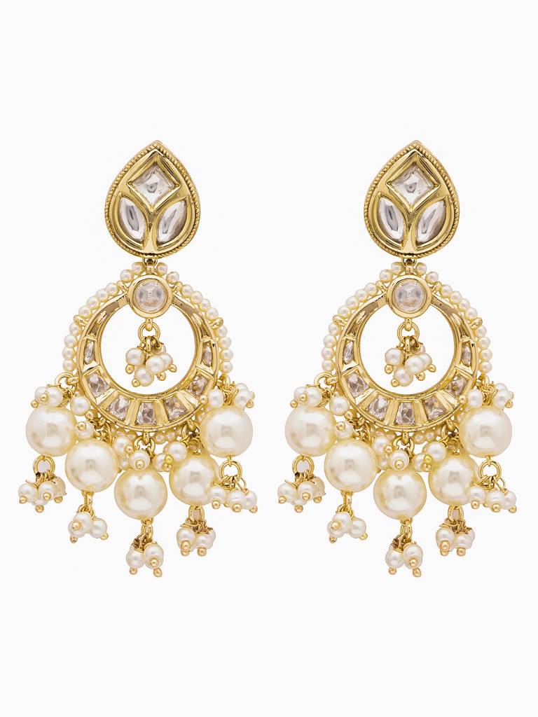Vivaah Kundan And Pearls Embellished Choker Set : WFSE80