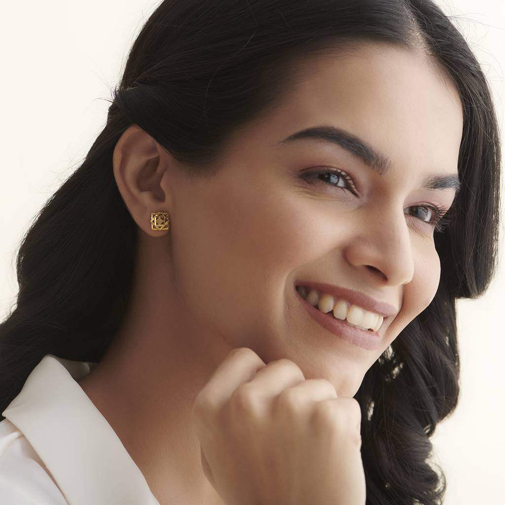 Kisna 14K Yellow Gold Square Fusion Earring : WG10056