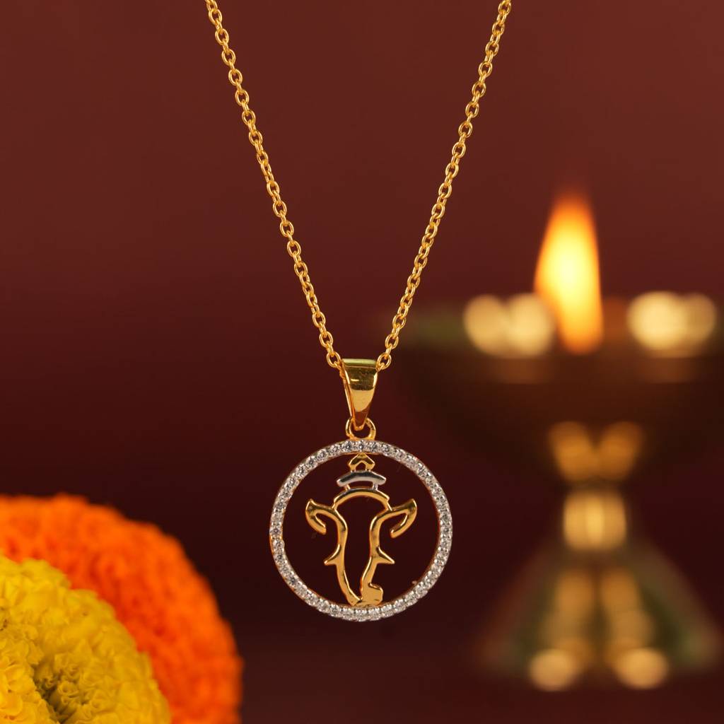 Ganpati Circle Necklace In 92.5 Sterling Silver : WH-NK-GP-003-GD