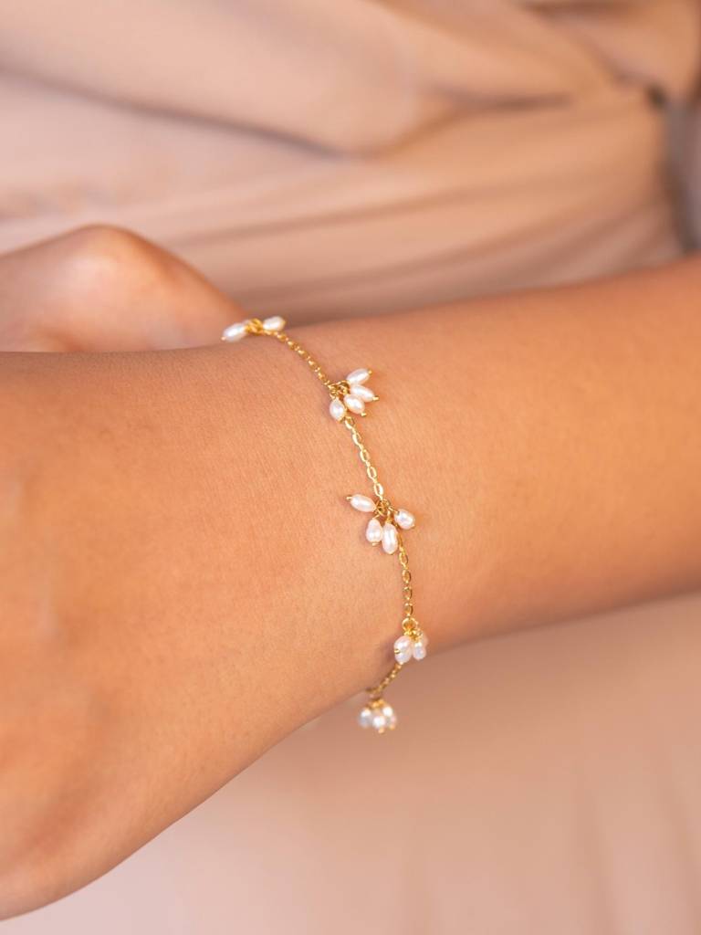 Stac Scattered Pearl Bracelet