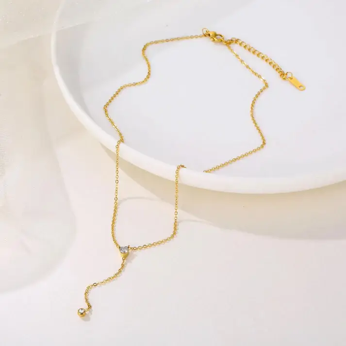 Heart- Shaped Cocktail Gown Necklace : NCK020