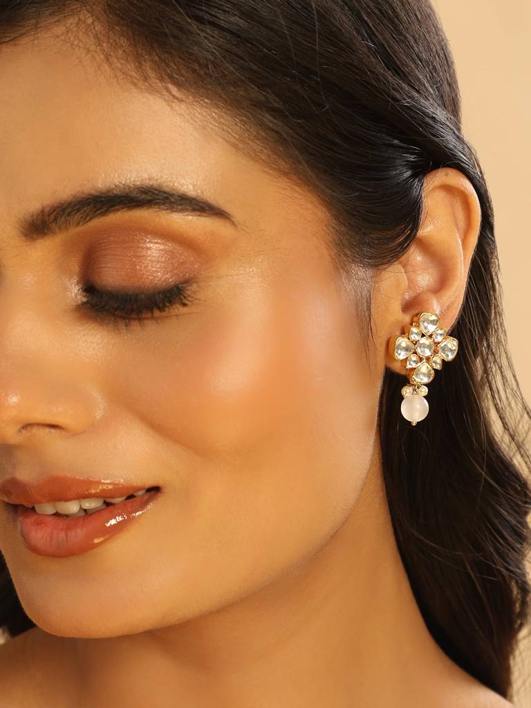 22K Gold Plated Kundan Paradise Studs : YI24A0434E
