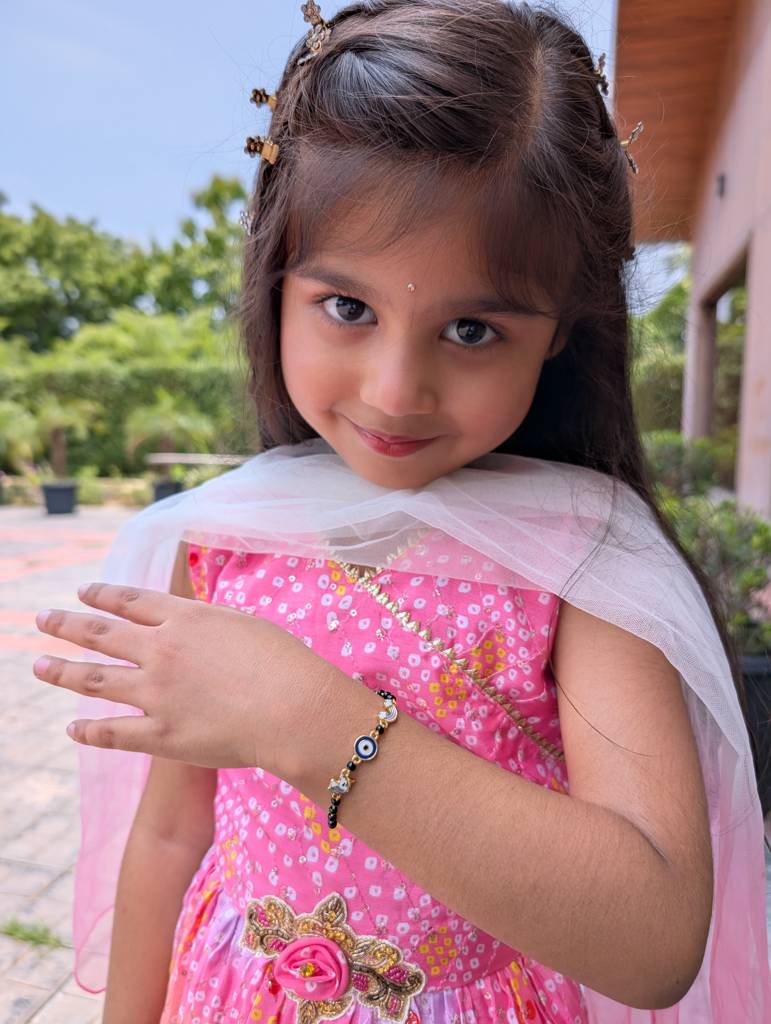 925 Silver, 18 Kt Gold Plated Children'S Unicorn Evil Eye Nazariya With Rainbow Charm : K1008unicornbullseyenazariya