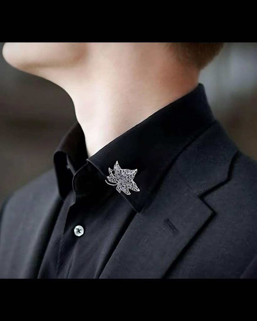 Premium Rose Cut Oval Solitaire Maple Leaf Unisex Brooch : TBR7102