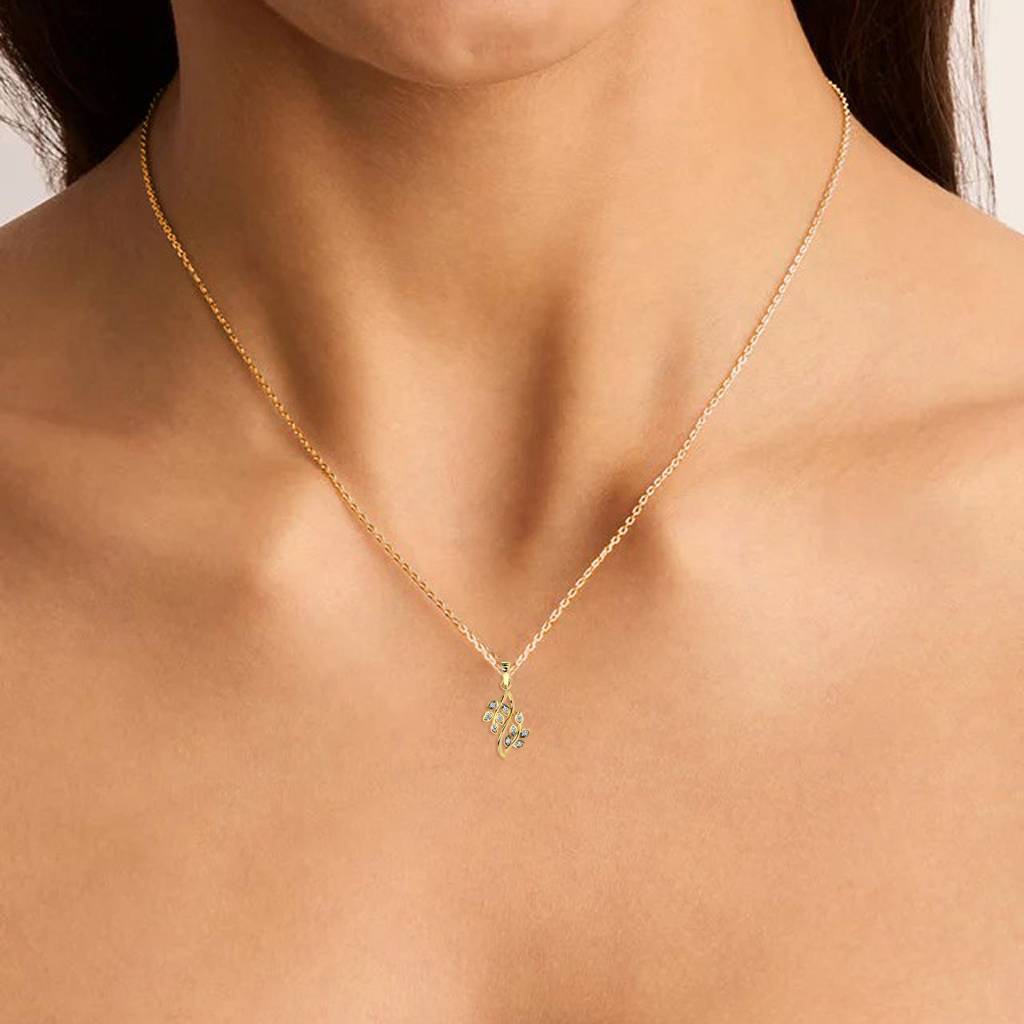 Nature-Inspired Diamond Pendant : AIPO-155