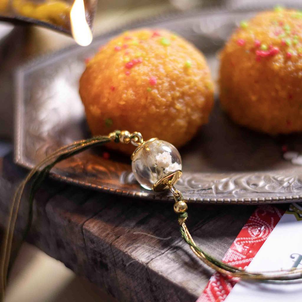 Yaadon Ki Lehren Rakhi : LA-PKD-YKL