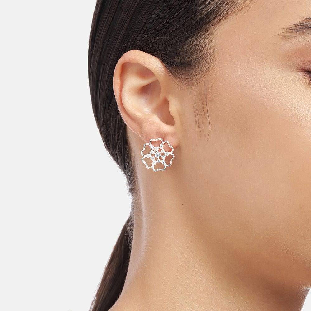 Floral Silver Studs : Z125SG003E069