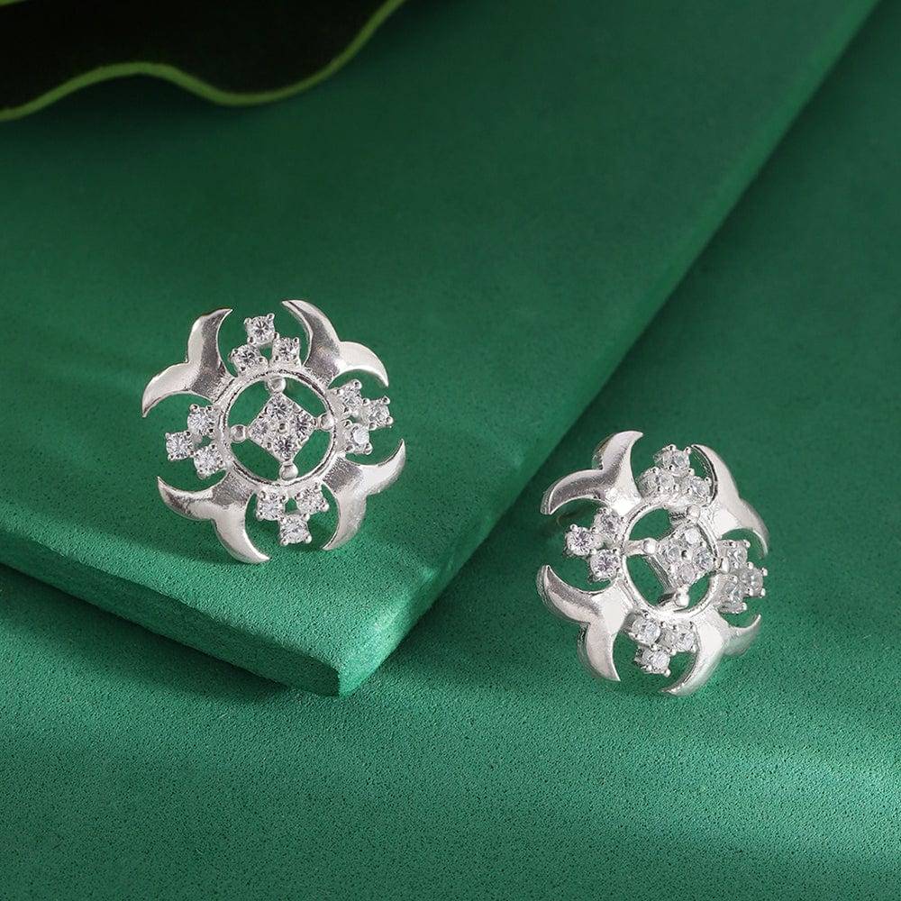 Dazzling Silver Zircon Studs : Z125SG004E079