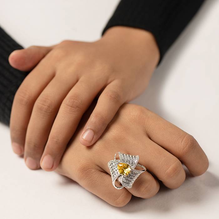 Sunburst Radiance Silver Ring : LR81