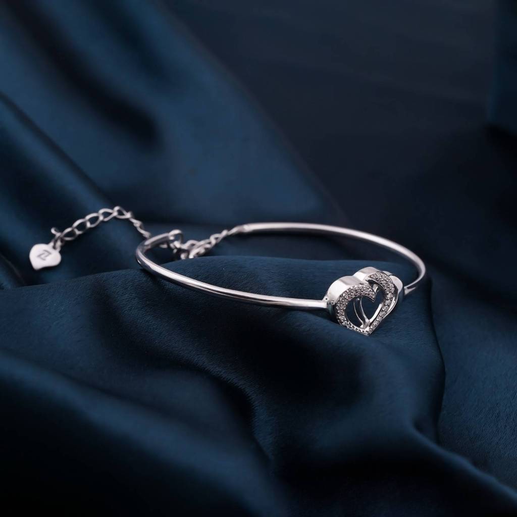 Silver Dual Interlocking Hearts Cuff Bracelet : ZLBR-1055