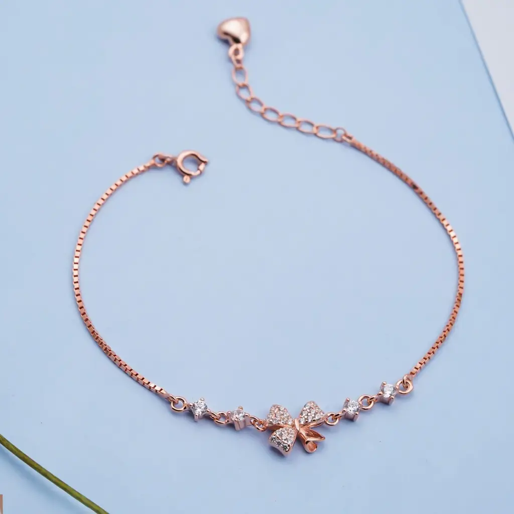 Rose Gold Leafy Charm Bracelet