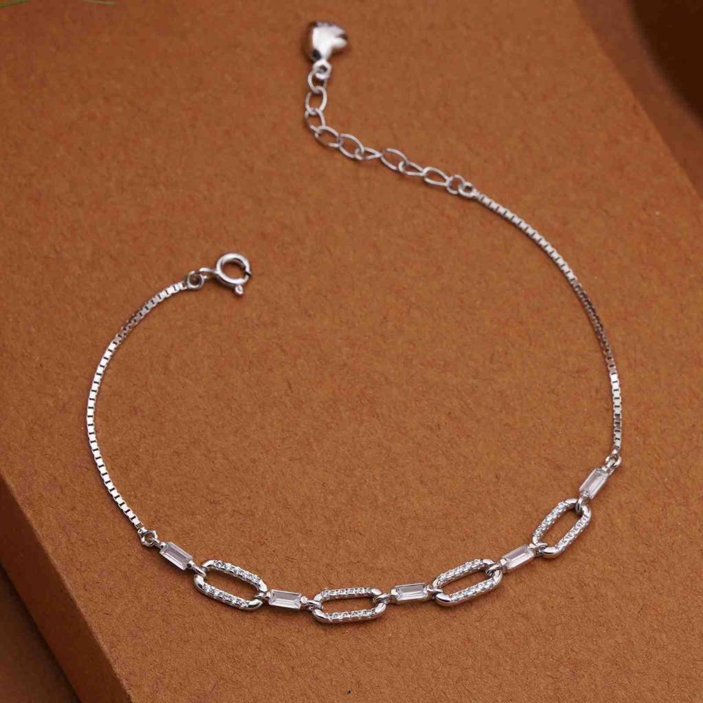 Silver Forever Linked Paperclick Bracelet : ZLBR-1071