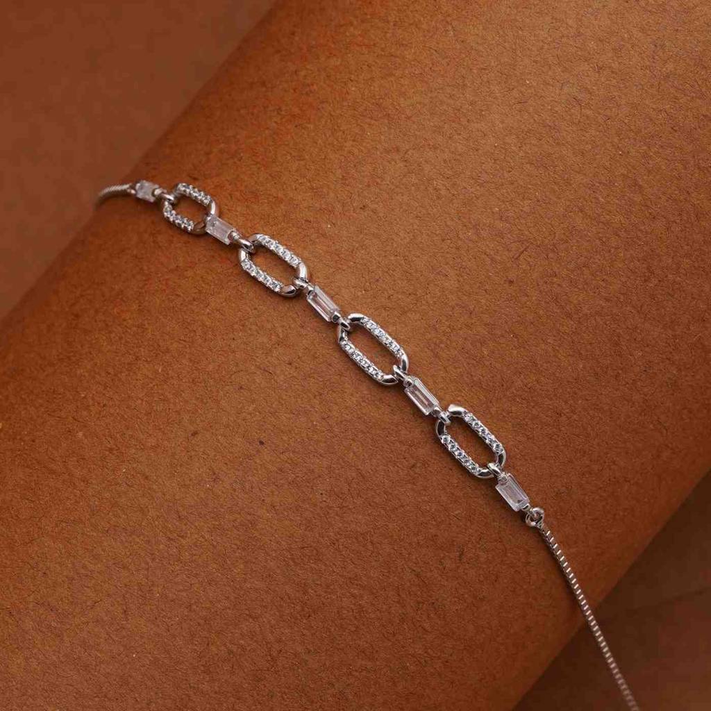 Silver Forever Linked Paperclick Bracelet : ZLBR-1071