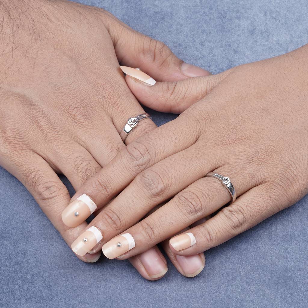 Silver Endless Love Couple Ring : ZLCPLR-1004