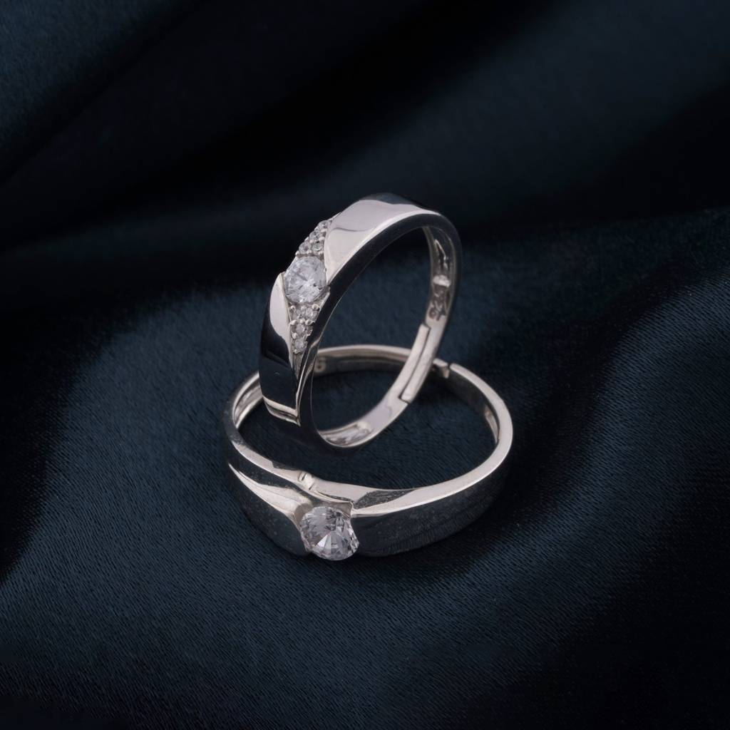 Silver Criss Cross Theme Couple Bands : ZLCPLR-1011