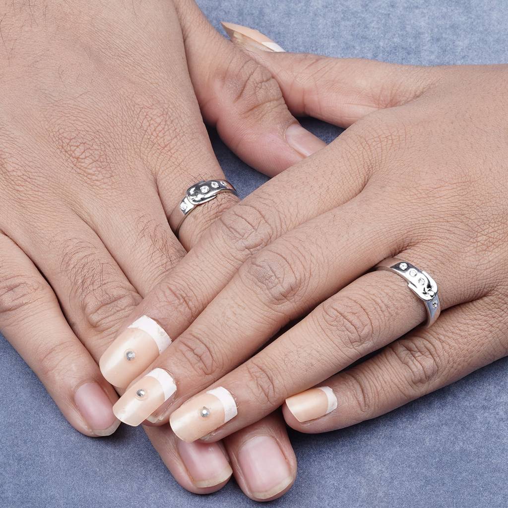 Silver You & I Couple Rings : ZLCPLR-1015