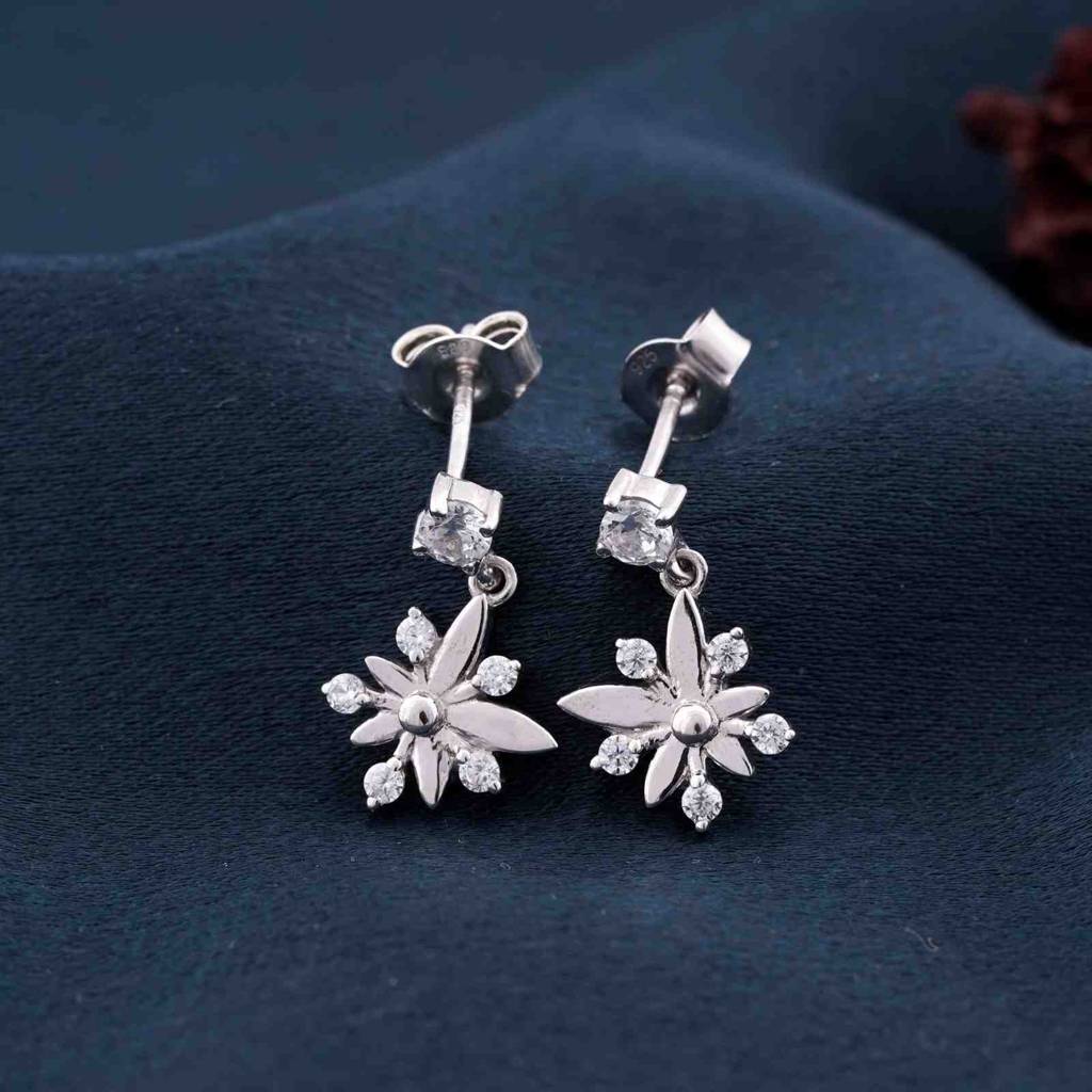 Silver Glossy Flower Petals Drop : ZLE-1011
