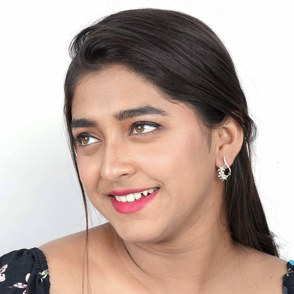 Silver Star Floral Drop Earrings : ZLE-1016