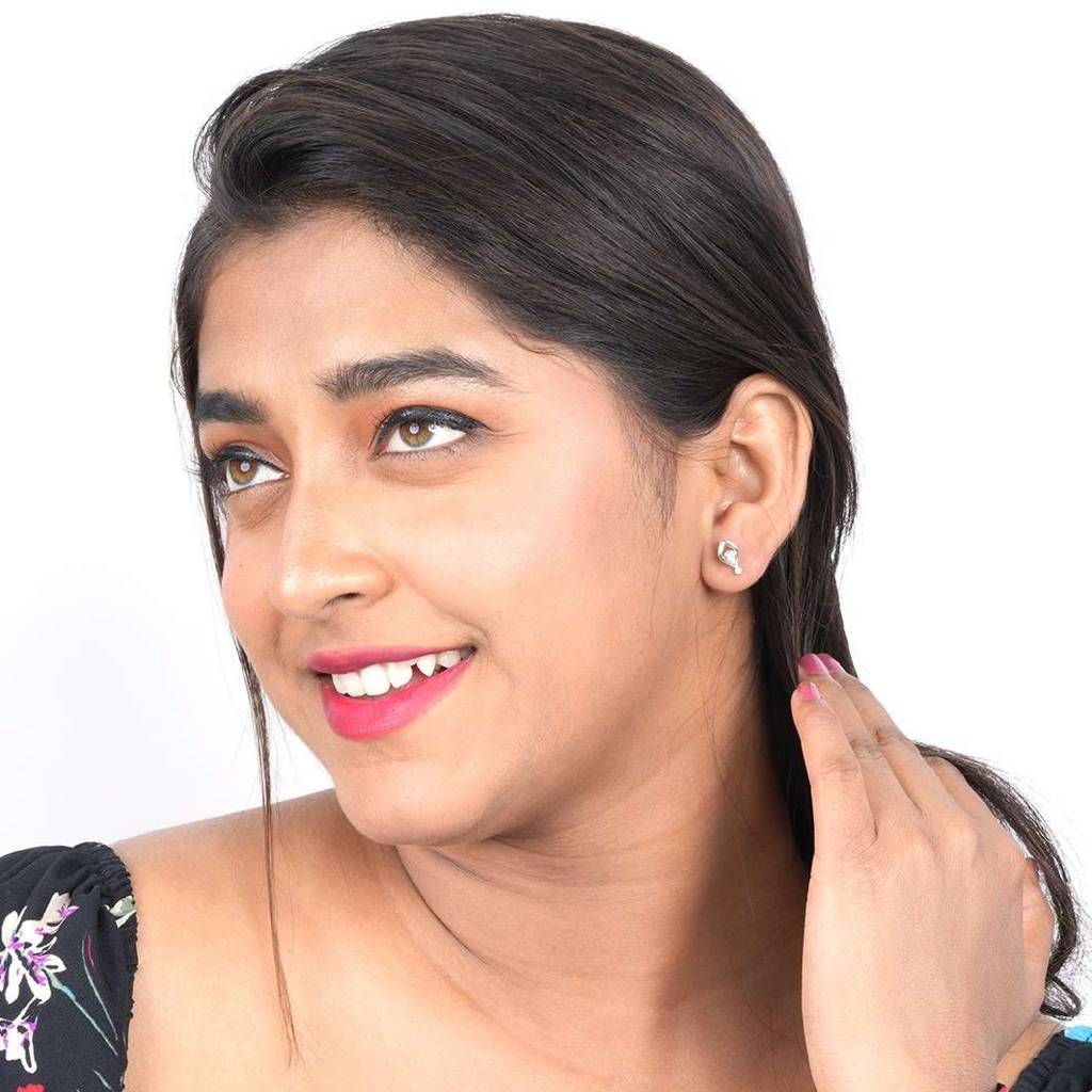 Silver Spear Stud Earrings : ZLE-1018