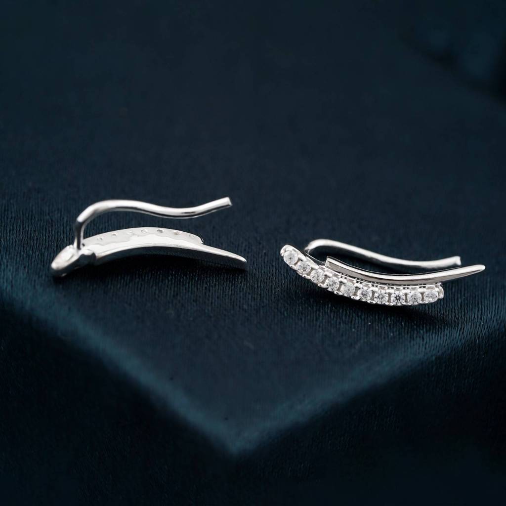 Silver Climber Clip Earrings : ZLE-1067