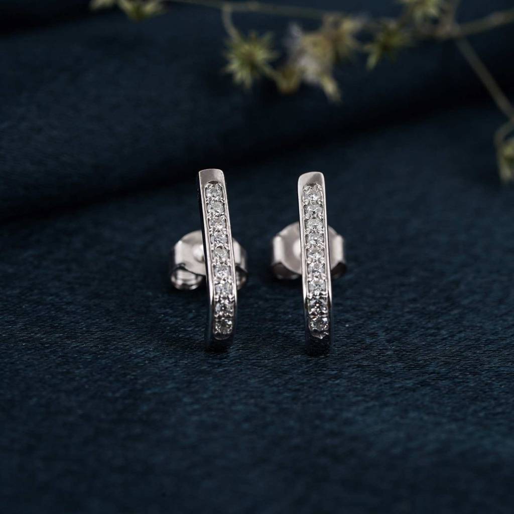 Silver Sculpted Minimalist Stud Earrings : ZLE-1079