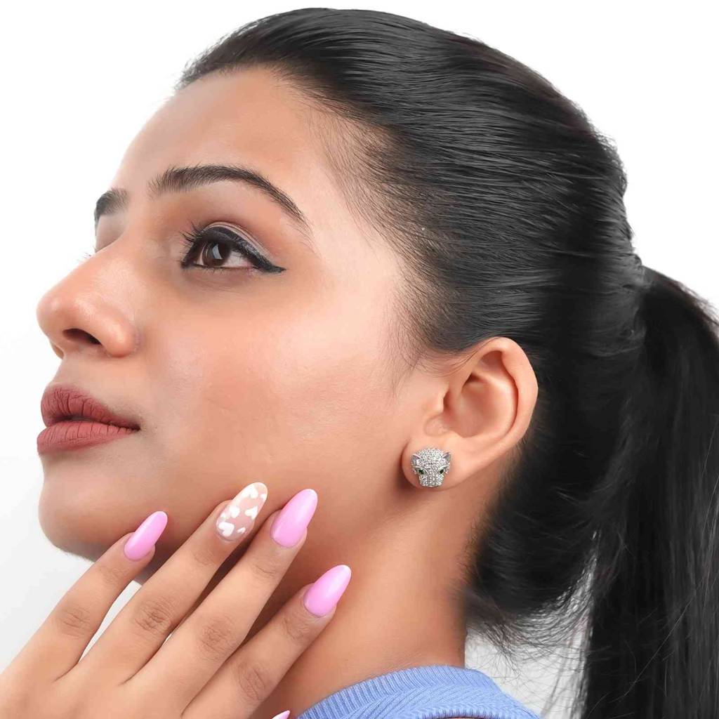 Silver Green Panther Stud Earrings : ZLE-1086