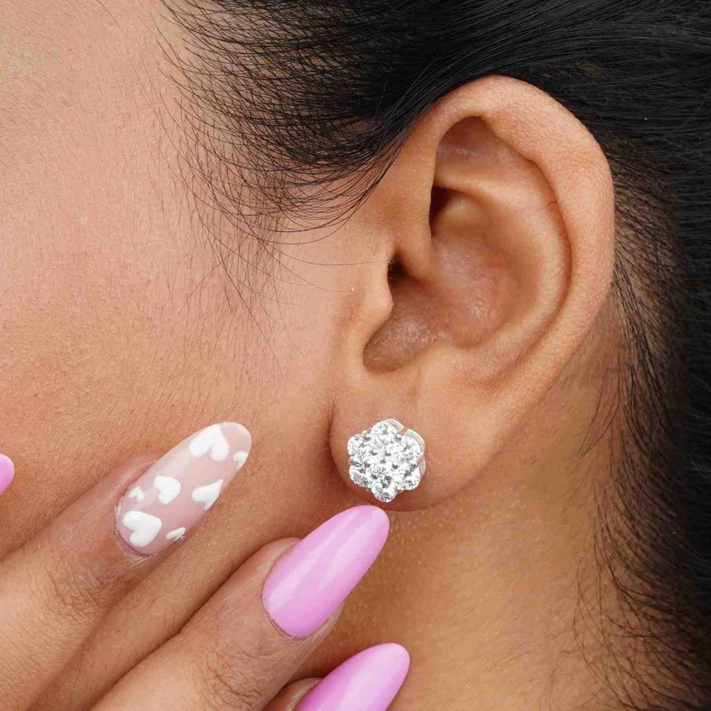 Silver Flower Grace Stud Earrings : ZLE-1150