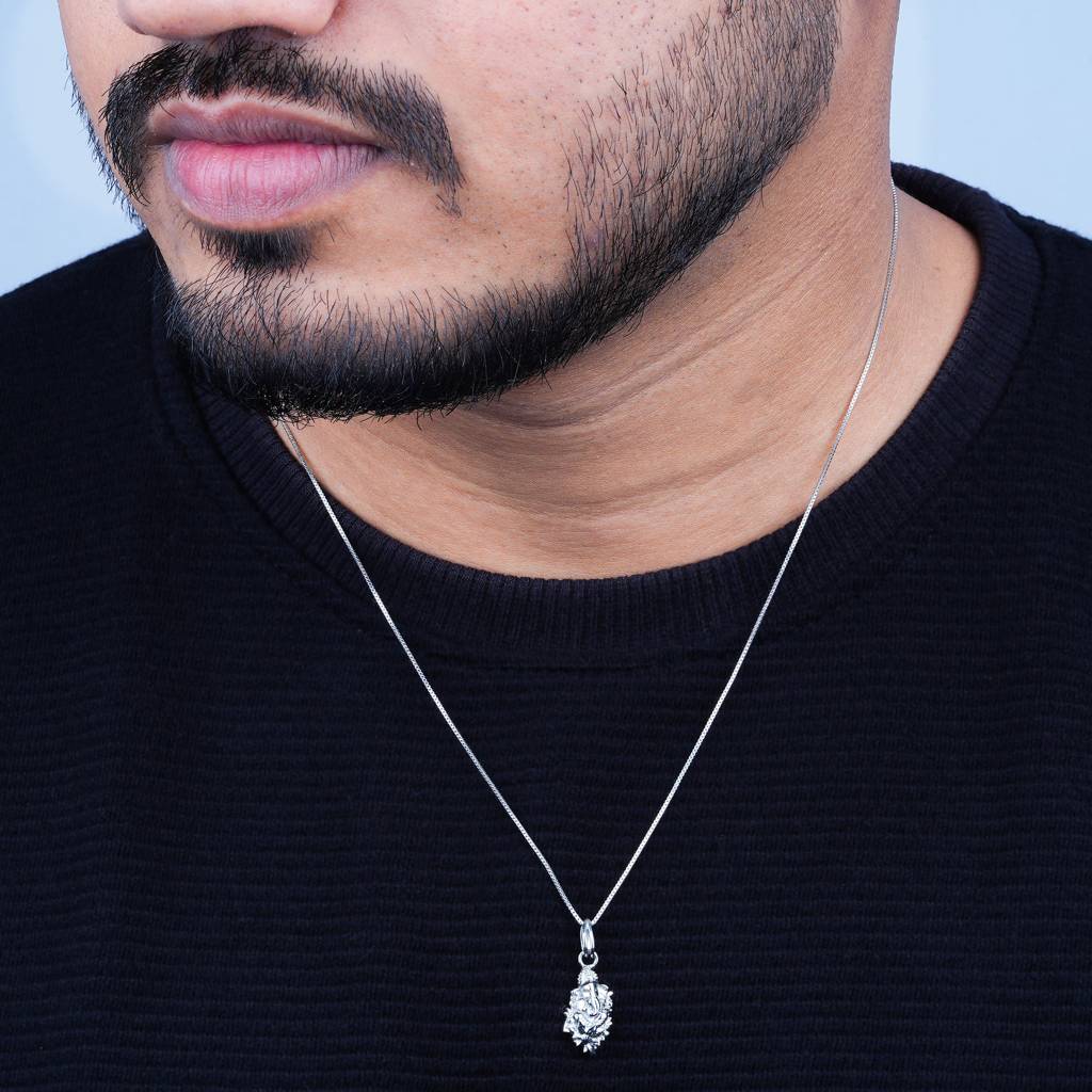 Silver Lord Ganesha Pendant For Blessing : ZLGDP-1013