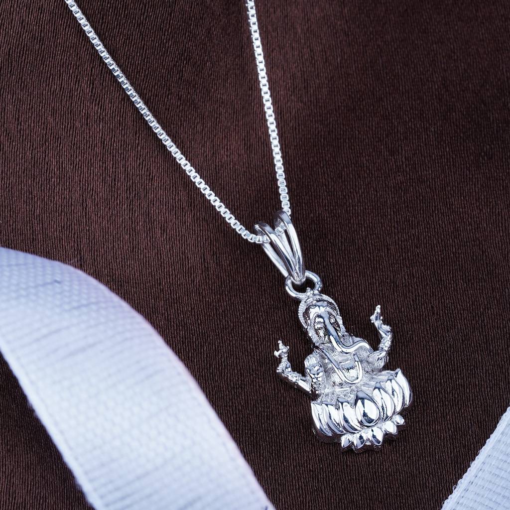 Silver Lord Ganesha Sitting On Lotus Pendant : ZLGDP-1020