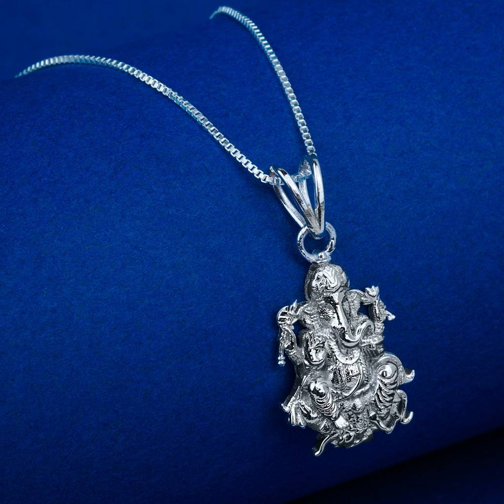 Silver Lord Ganesha Pendant For Blessing : ZLGDP-1040