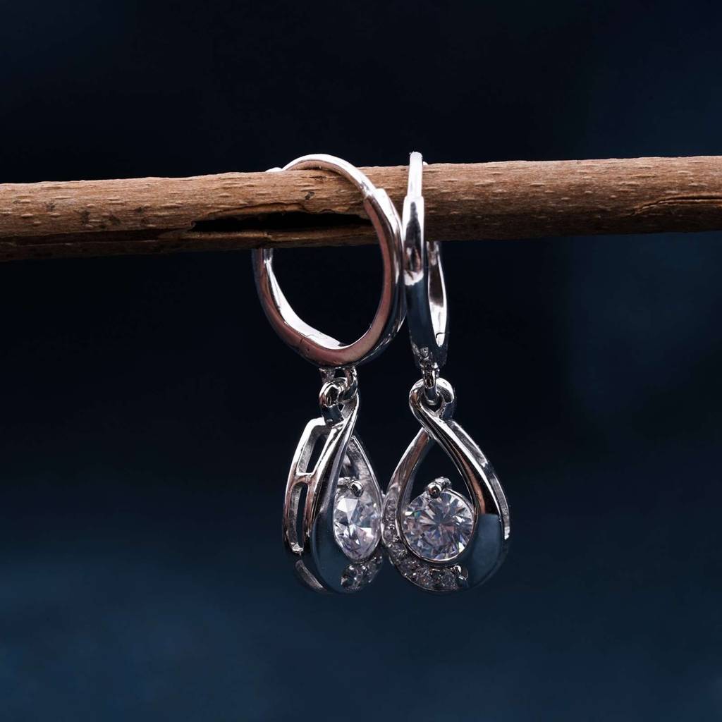 0.25Ct Moissanite Hollow Waterdrop Earrings : ZLM10059