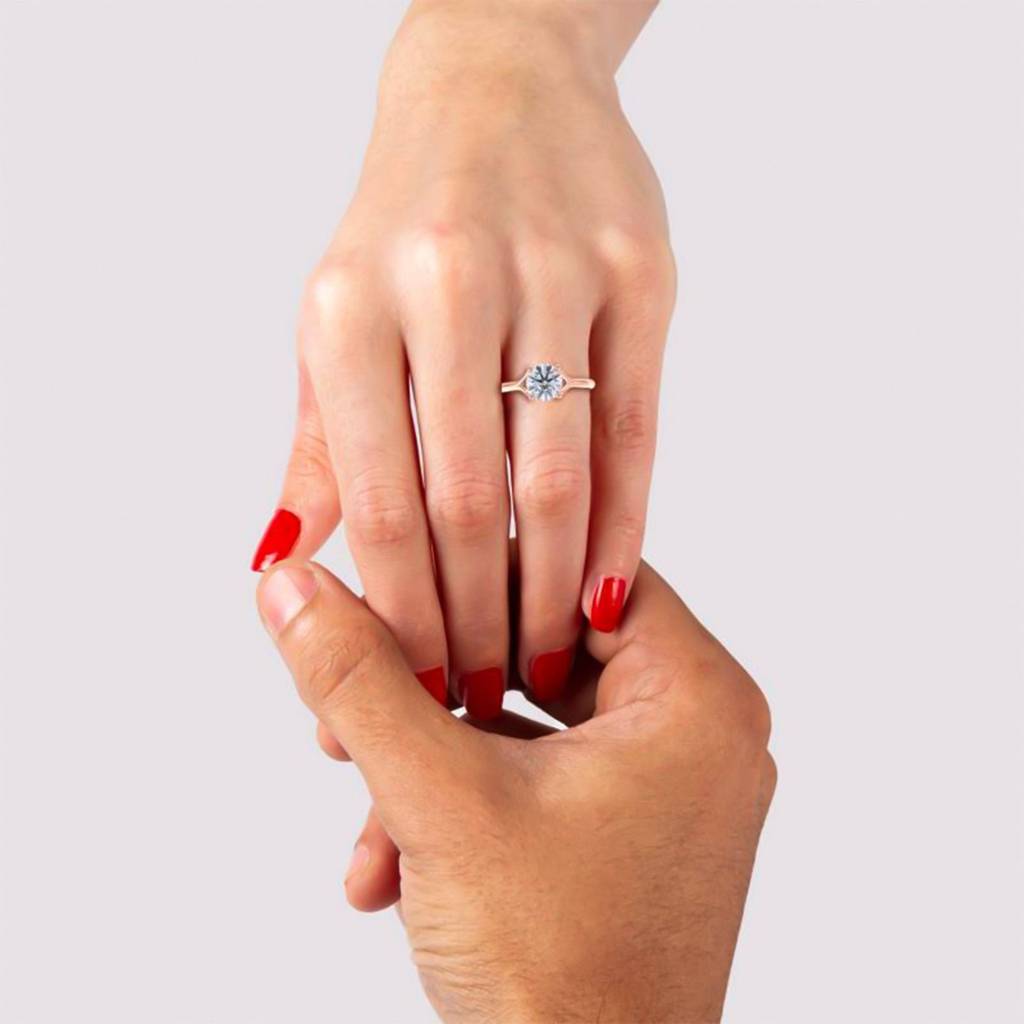 1.50 Carat Round Moissanite Crimson Ring : ZLM10106_10