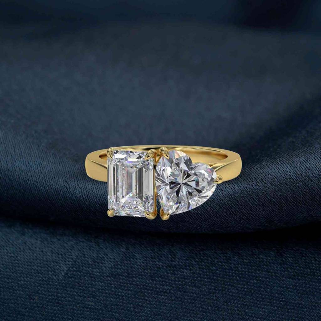 2 Carat Romantic Emerald & Heart Moissanite Ring For Women : ZLM10119_10