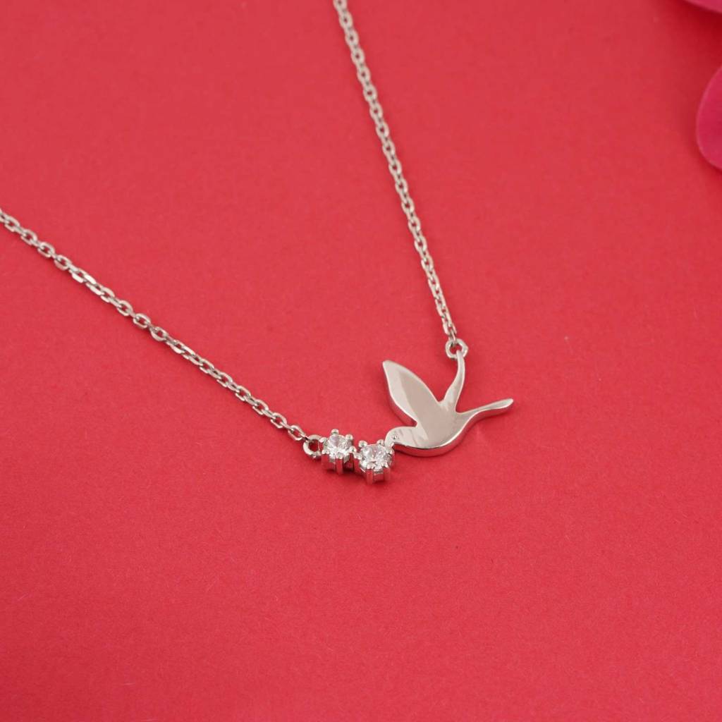 Silver Flying Pigeon Necklace : ZLNKL-1034