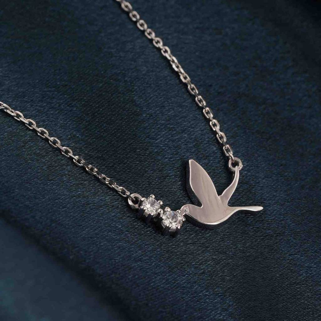 Silver Flying Pigeon Necklace : ZLNKL-1034