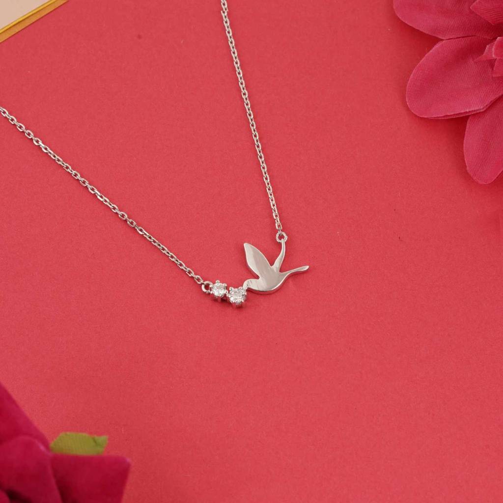 Silver Flying Pigeon Necklace : ZLNKL-1034