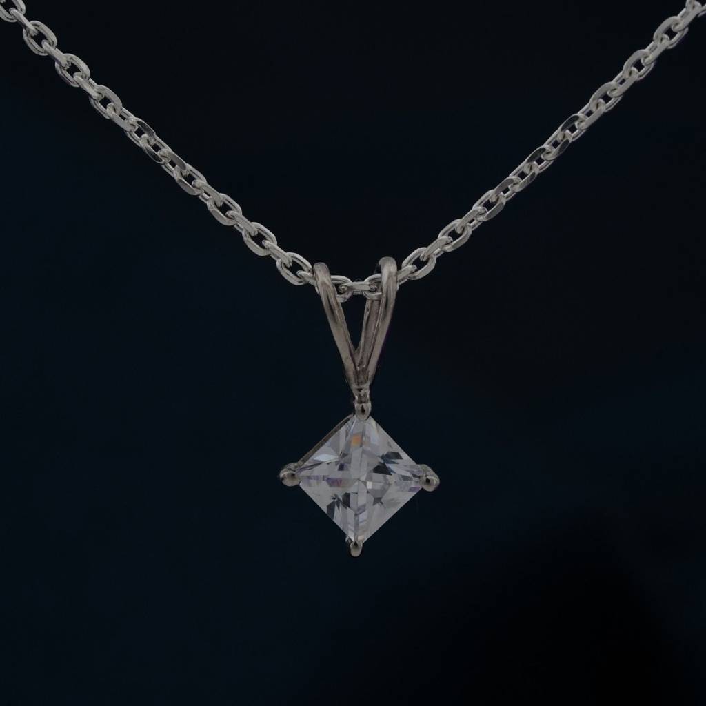 Silver Princess Classic Solitaire Pendant : ZLP-1049