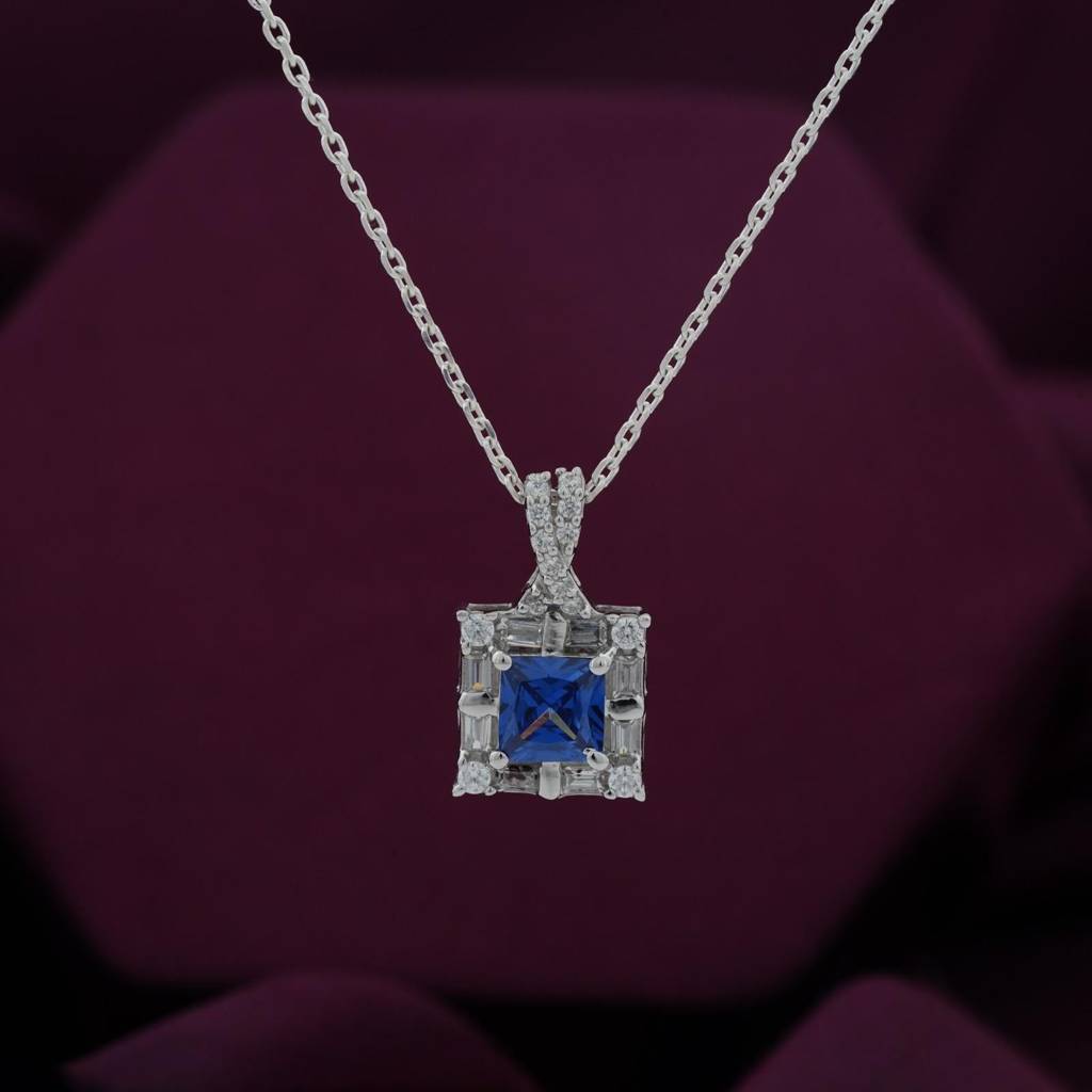 Silver Square Vintage Princess Pendant : ZLP-1050