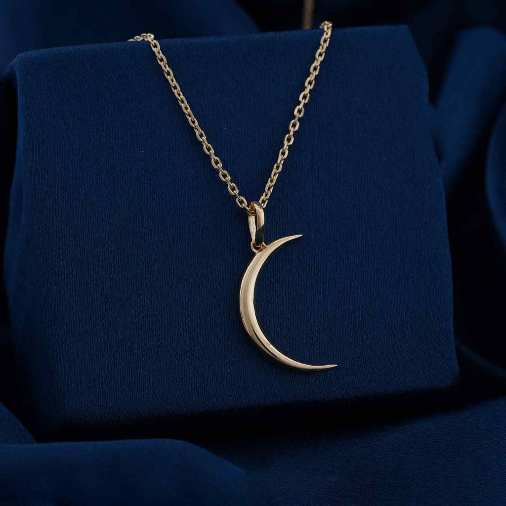 Golden Stunning Moon Pendant : ZLP-1056Y