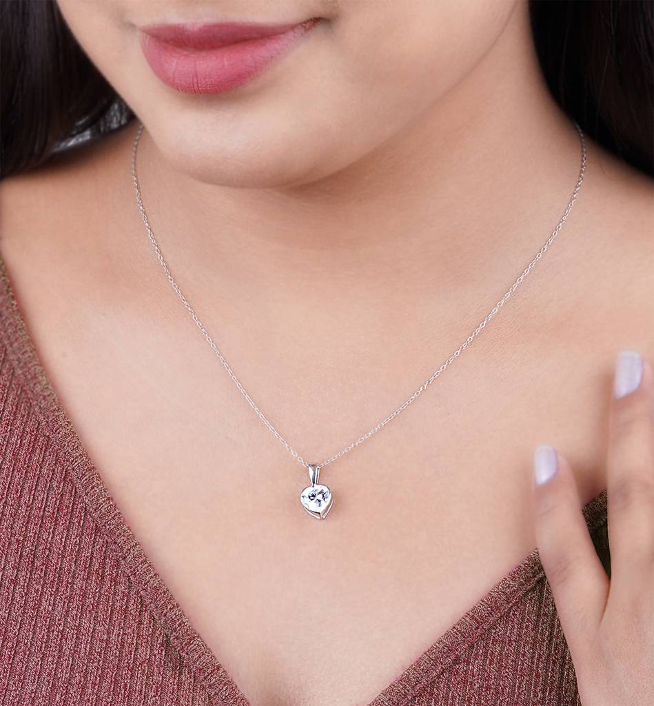 Silver Solitaire Heart Bazel Set Pendant : ZLP-1063